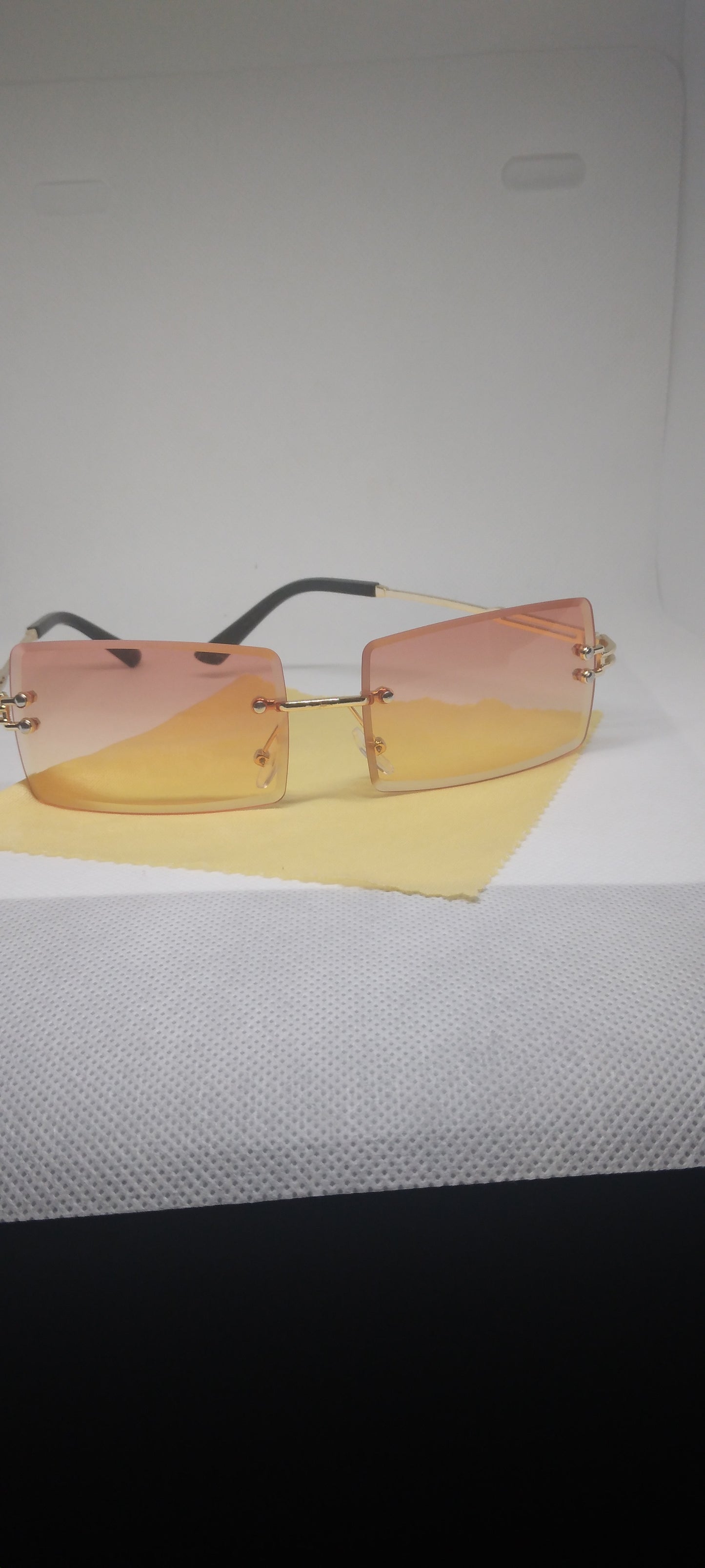 Orange Vintage classy shades