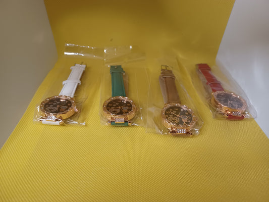 Quartz Wrist Watch Set for Men and Women, Round Zinc Alloy Case